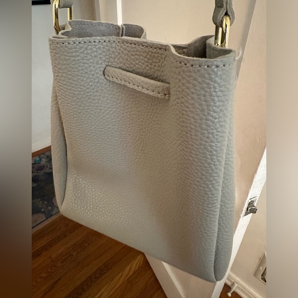 Gray leather mini bucket purse - leather drawstring, closure plus snap at top - Picture 4 of 5